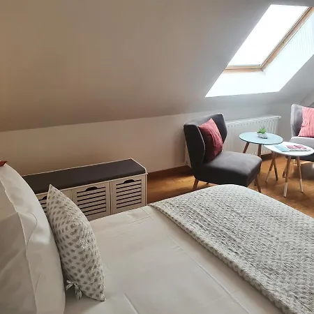 La Maison B Nocleg ze śniadaniem *